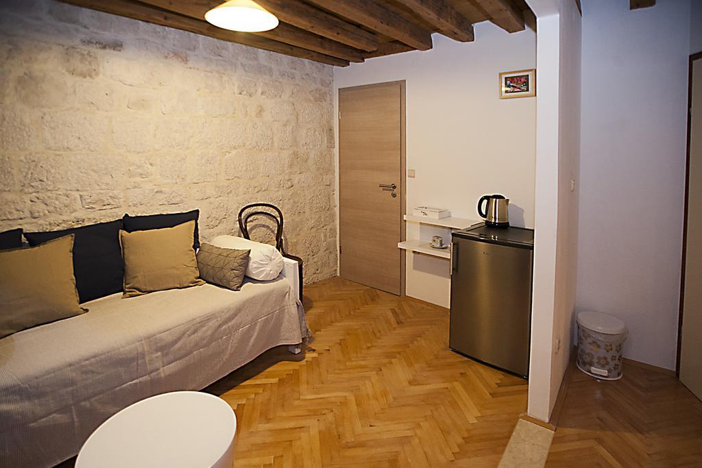 Rooms Livia Trogir Rom bilde