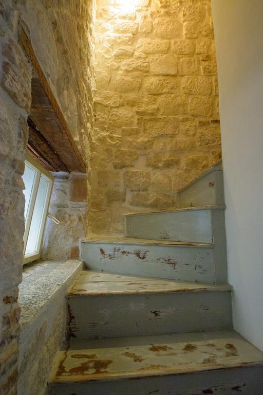 Rooms Livia Trogir Eksteriør bilde