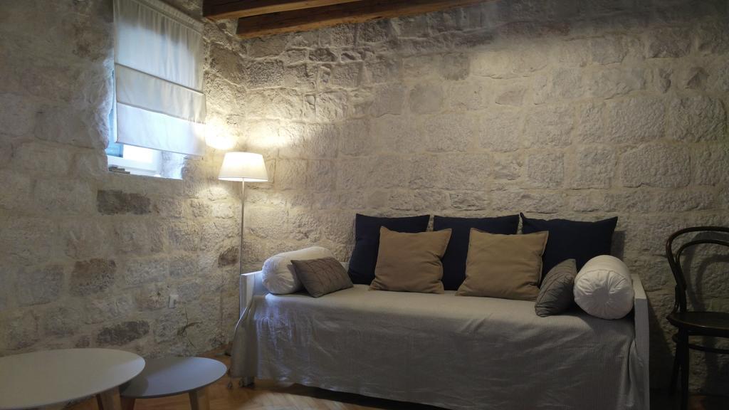 Rooms Livia Trogir Eksteriør bilde